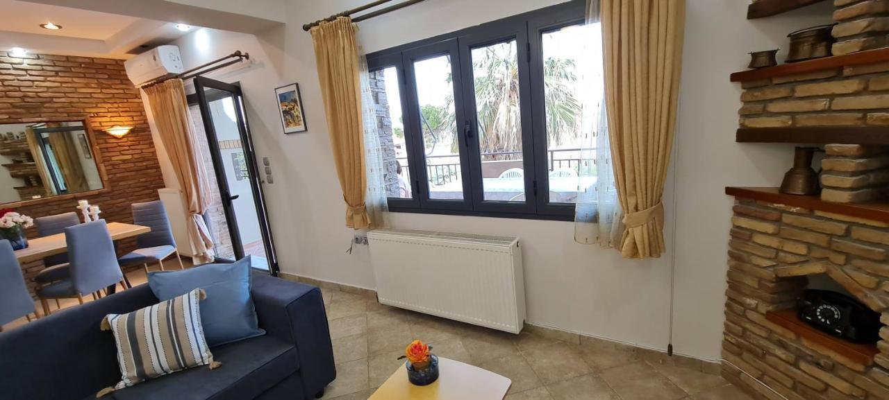 'The Seagull' Traditional Cottage Nea Makri Bagian luar foto