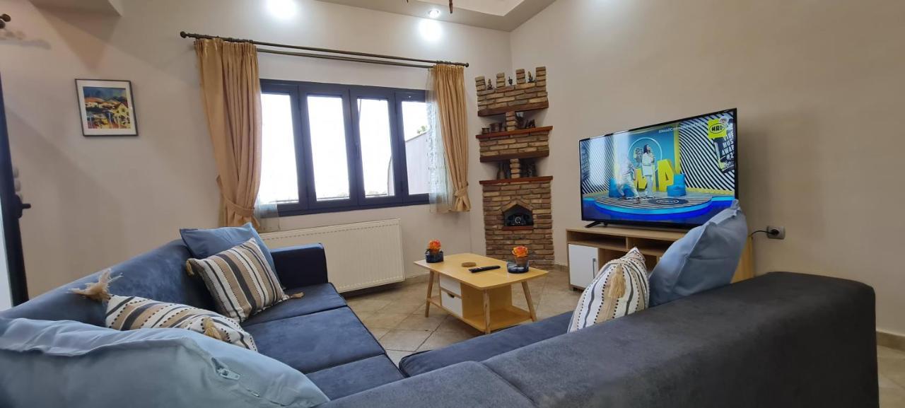 'The Seagull' Traditional Cottage Nea Makri Bagian luar foto
